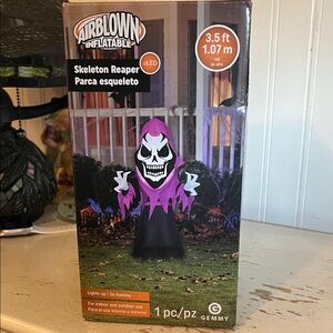 Gemmy Halloween Inflatable grim skeleton reaper 3.5ft